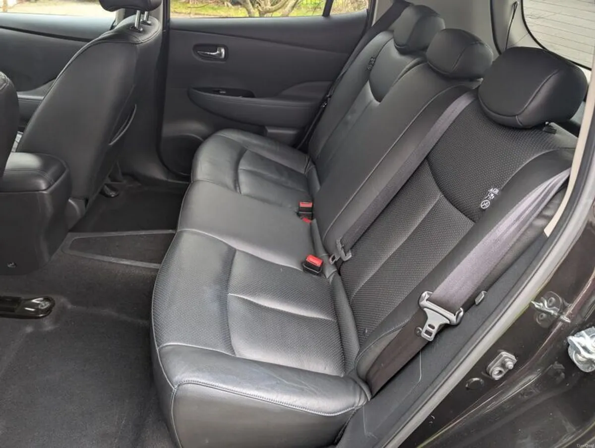 2017 Nissan Leaf 30kWh Tekna Highest Specs - Image 4