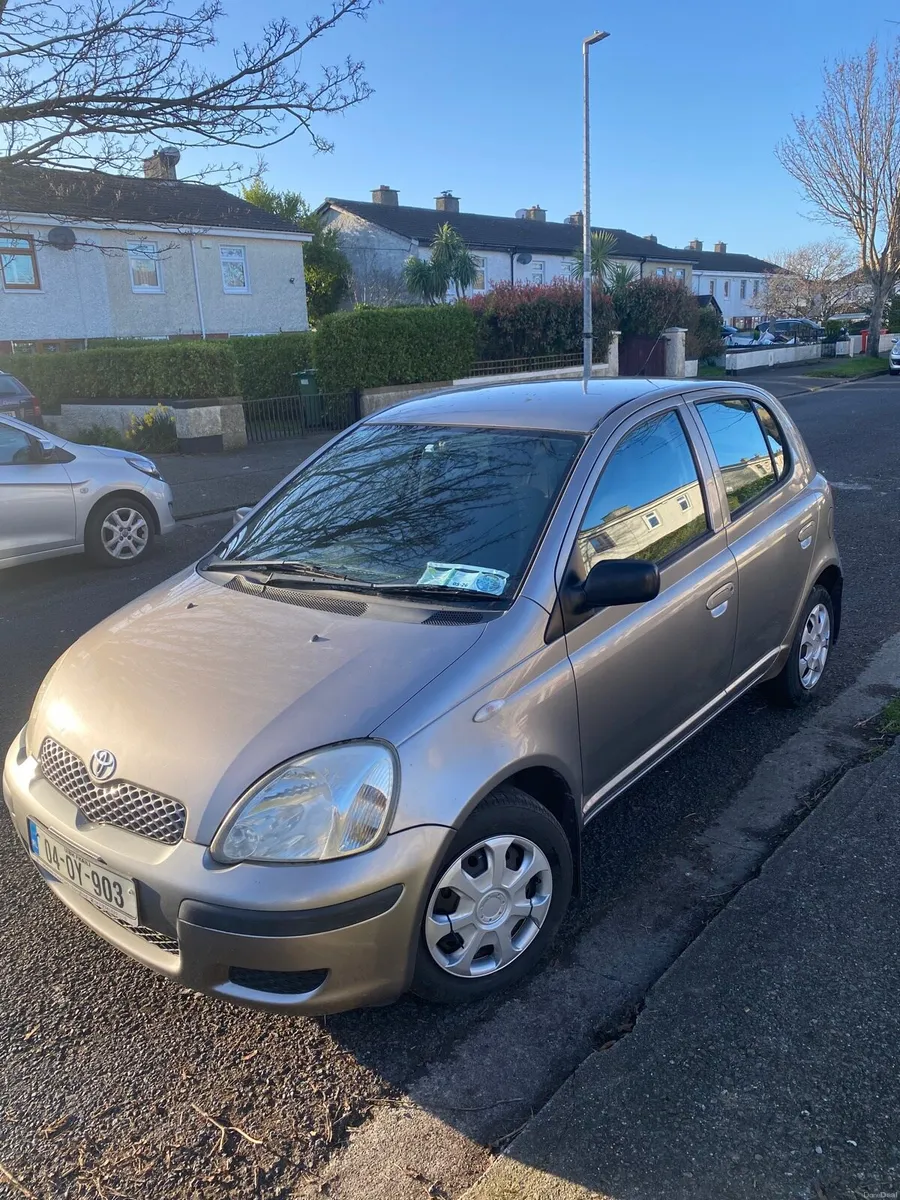 04 TOYOTA YARIS New Nct in perfect condition. - Image 2
