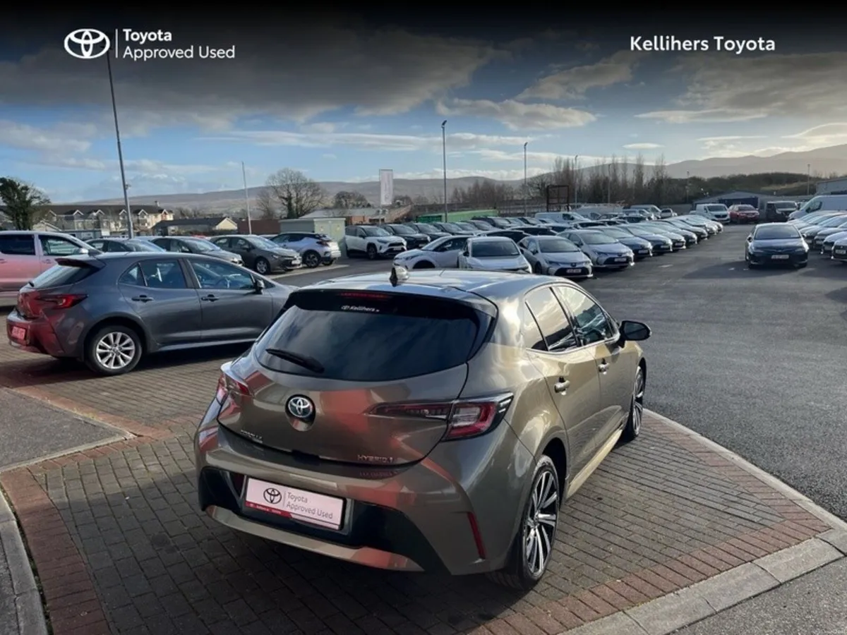 Toyota Corolla COROLLA HYBRID L/SPORT HB - Image 2