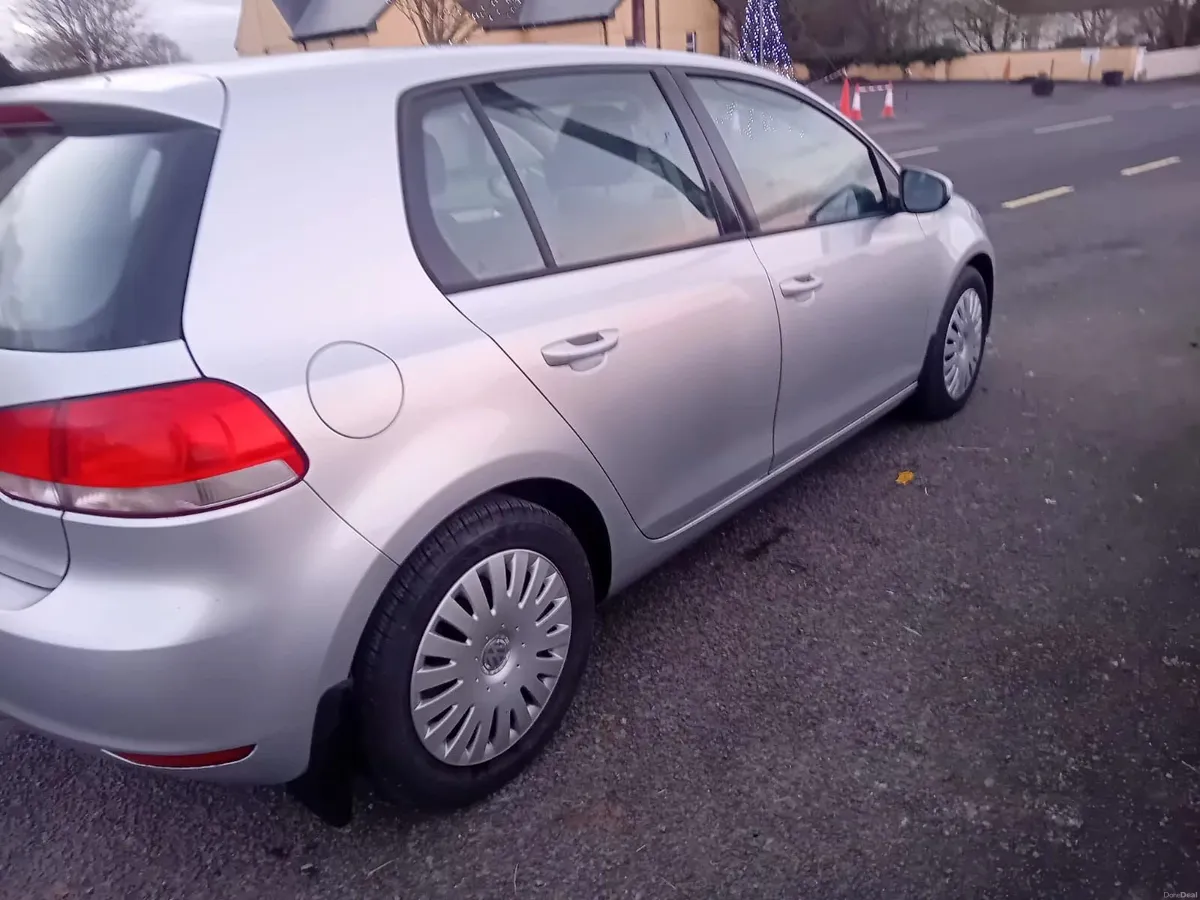 Volkswagen Golf 2010 - Image 3