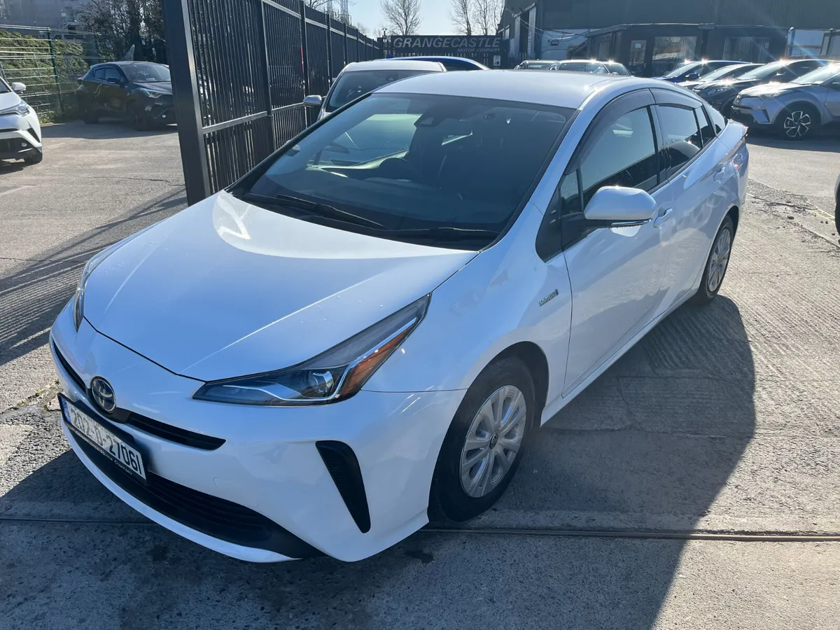 TOYOTA PRIUS 2020, 1.8 HYBRID AUTO LOW KMS CMAERA - Image 3