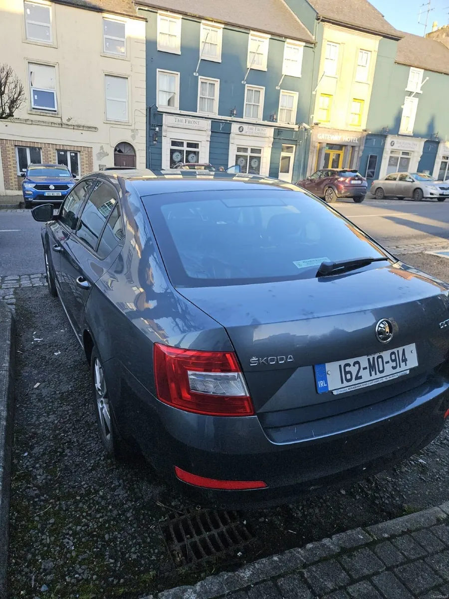 Skoda Octavia 2016 - Image 2