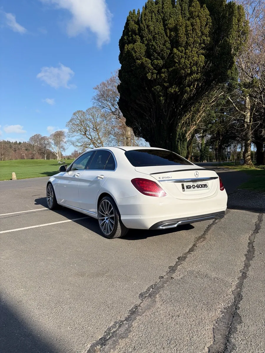2016 Mercedes Benz C250d Automatic - Image 4