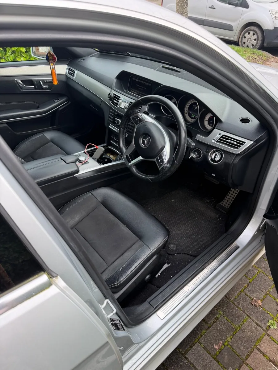 Mercedes-Benz E-Class 2014 - Image 1