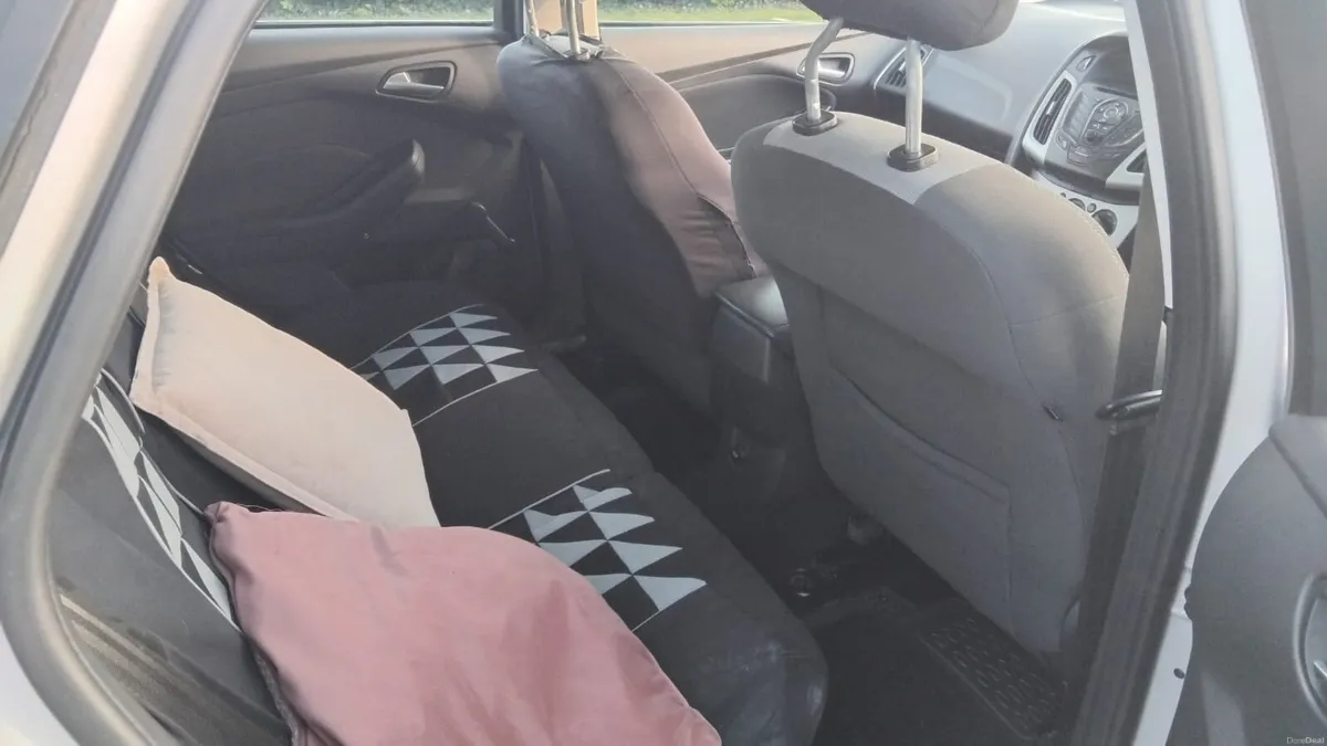 Ford focus - Image 4