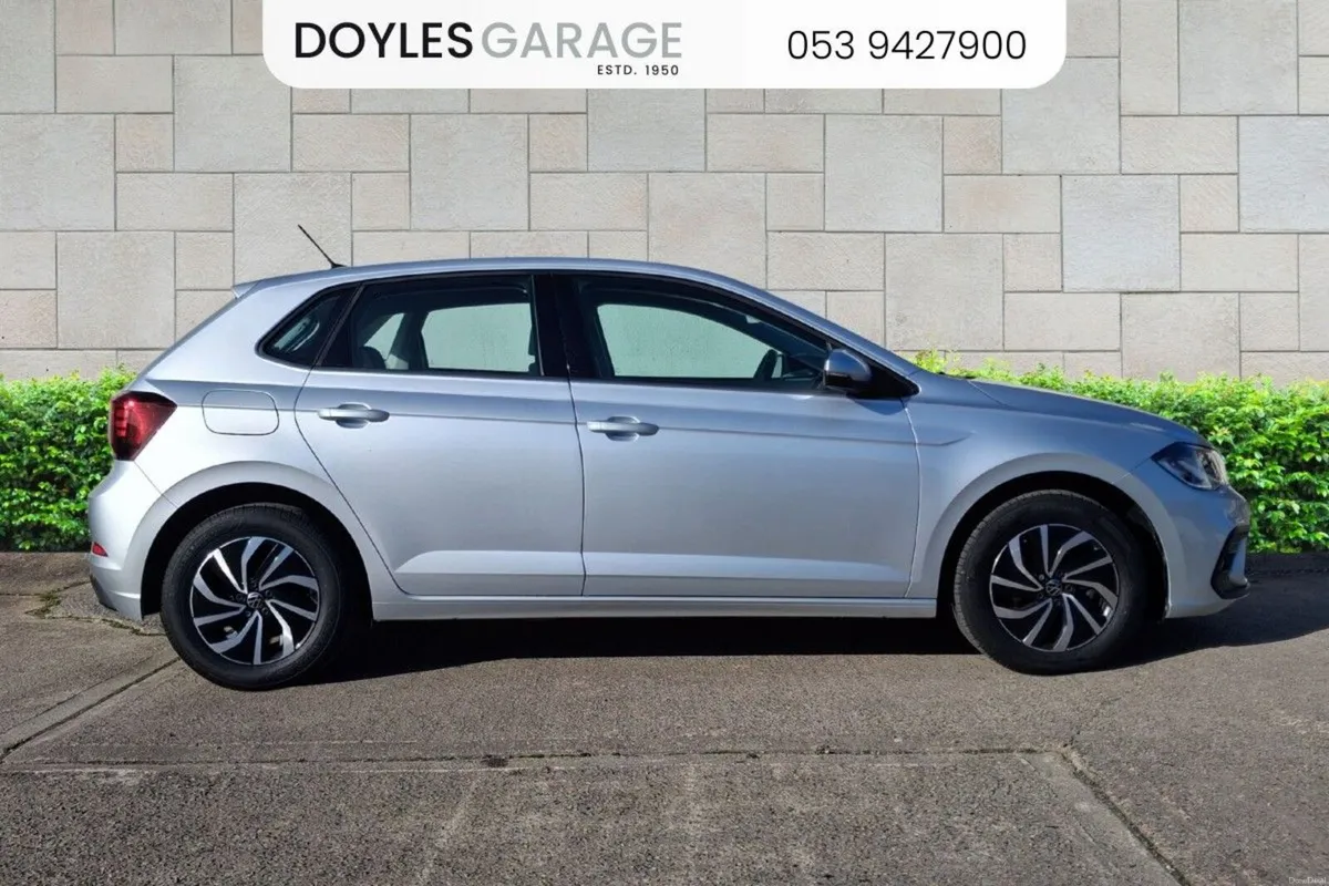 Volkswagen Polo Life 1.0 TSi Petrol 95bhp - Image 2