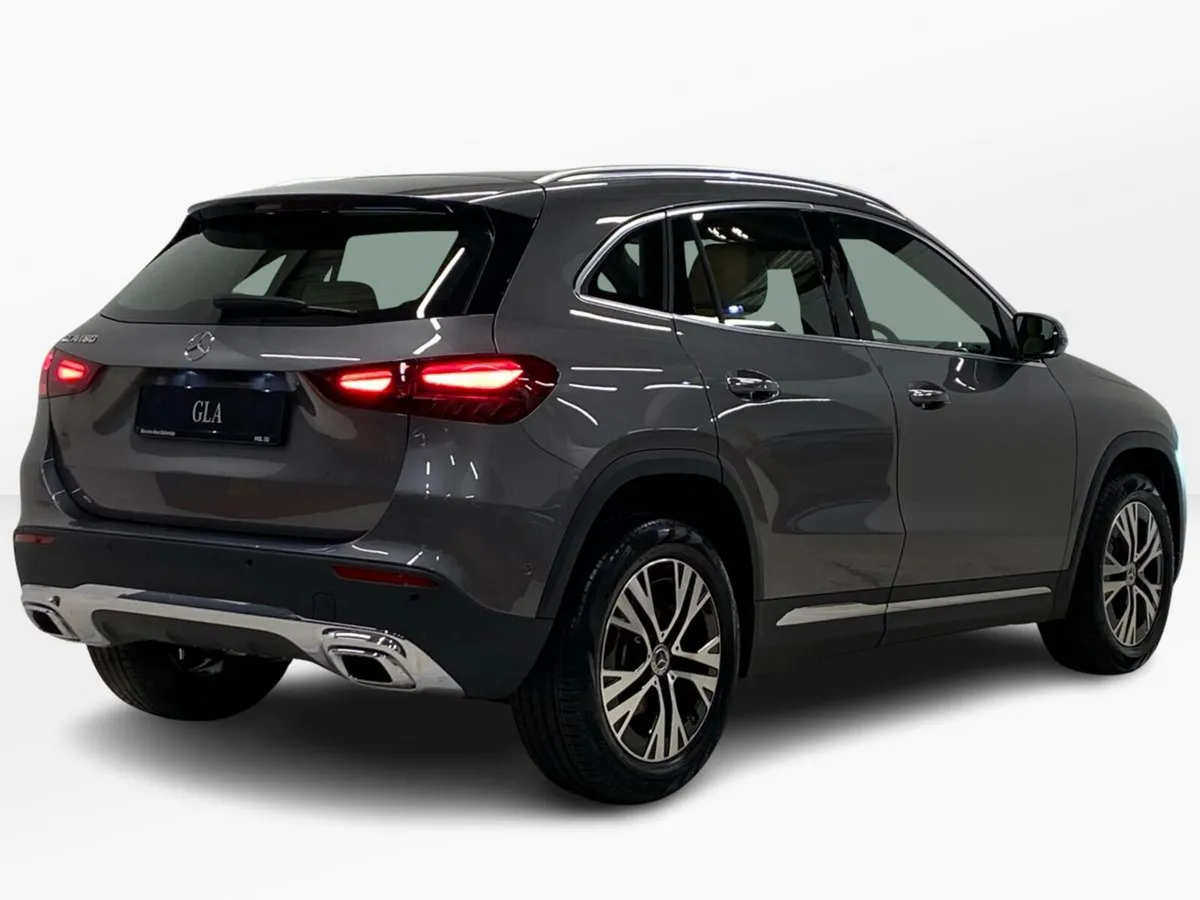 Mercedes-Benz GLA GLA 180 PROGRESSIVE PLUS - Image 4