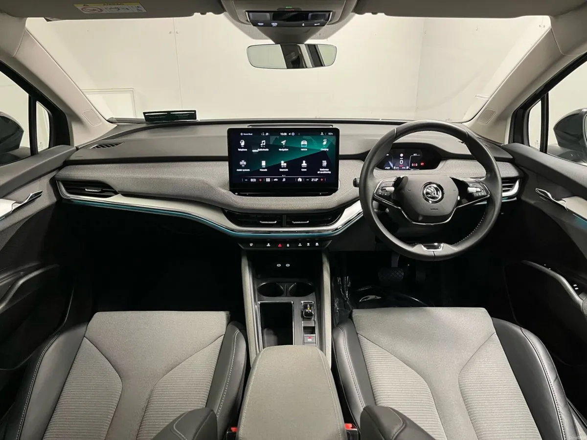 Skoda Enyaq IV 60 - Reversing Camera - Climate Con - Image 4