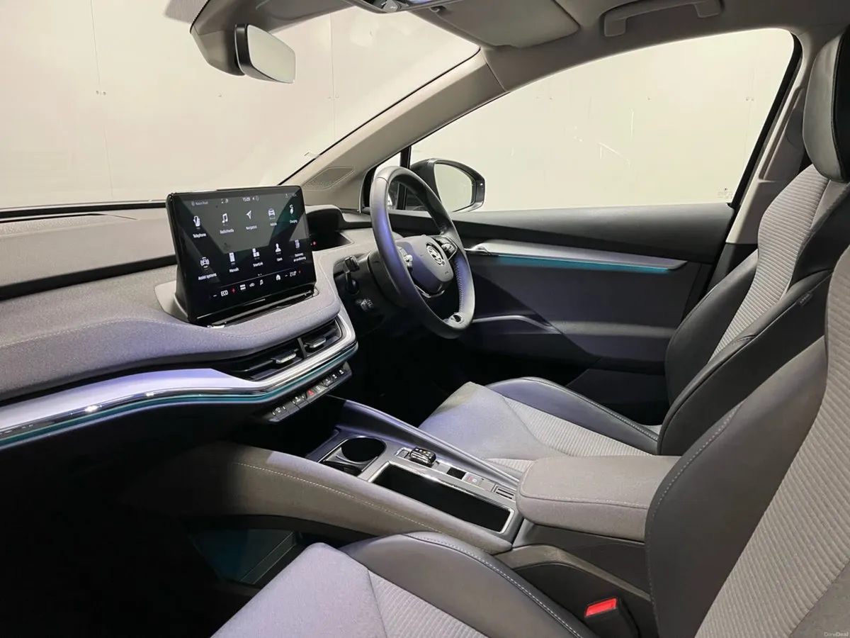 Skoda Enyaq IV 60 - Reversing Camera - Climate Con - Image 4