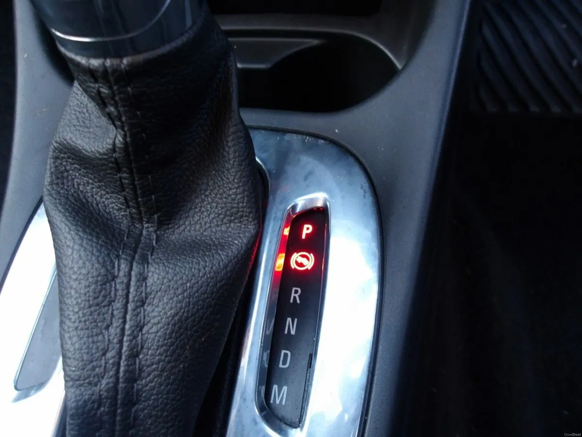 Opel Corsa AUTOMATIC S/S 120 Years Edition 1.4 90B - Image 4