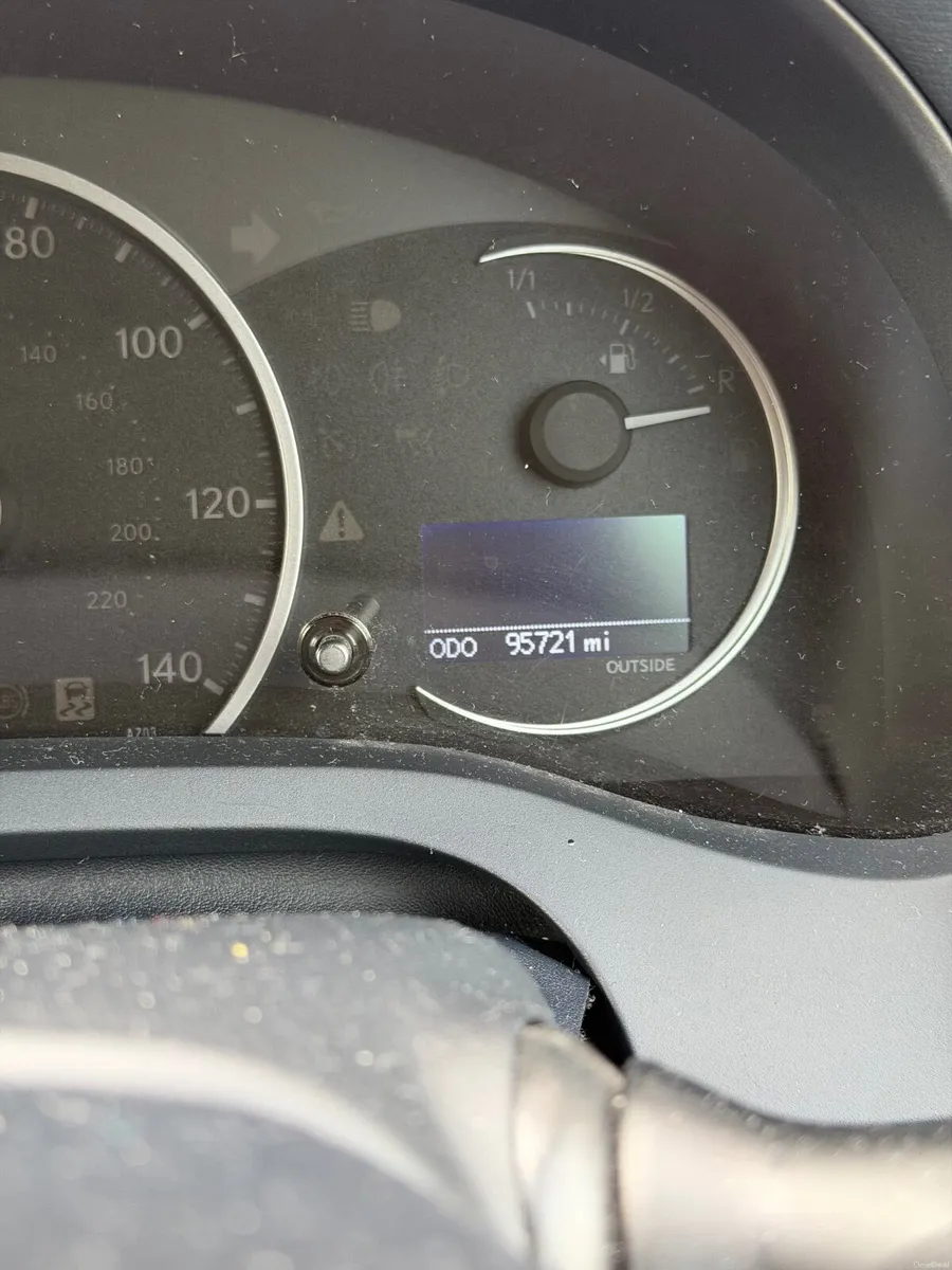 Lexus CT 2012 - Image 4