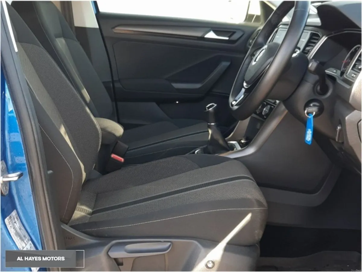 Volkswagen T-Roc 1.0 TSI 115bhp Design - Image 4