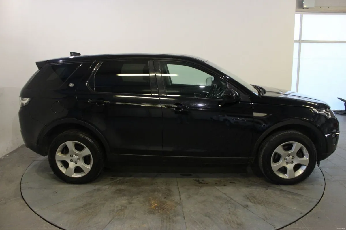 Land Rover Discovery Sport 2.0 eD4 150PS SE - TEND - Image 3