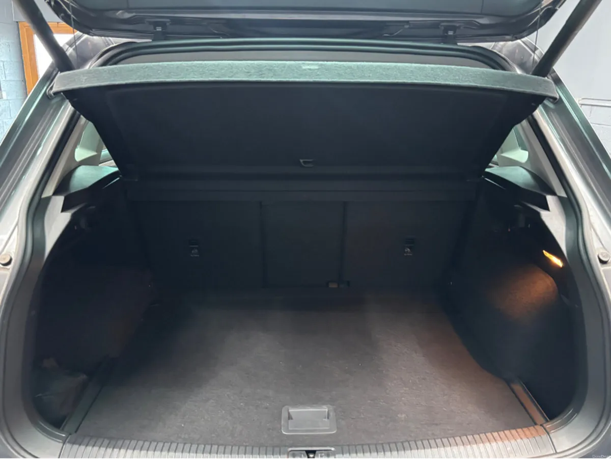 Volkswagen Tiguan R-LINE 2.0 TDI D7F 150HP 5DR AUT - Image 3
