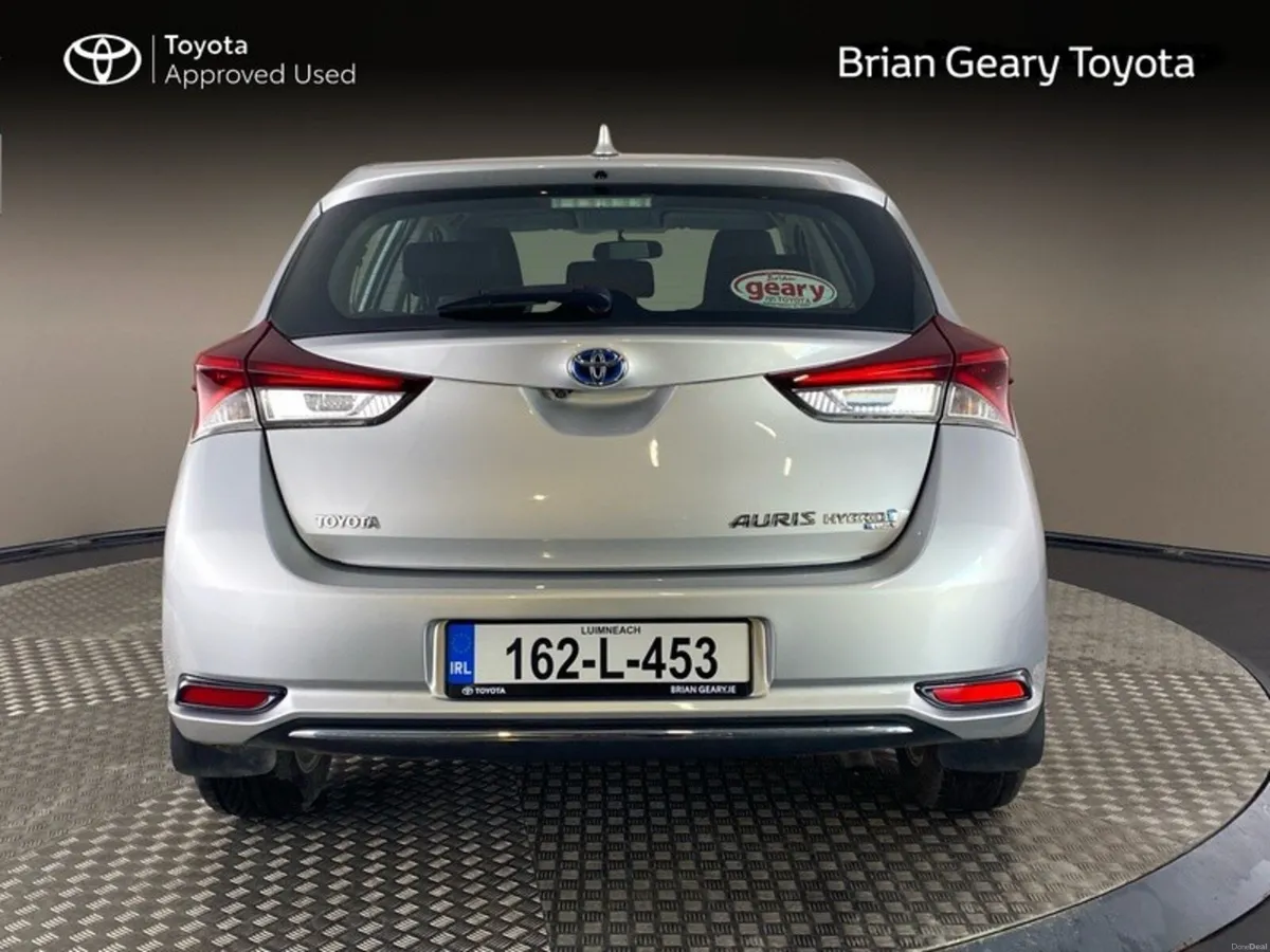 Toyota Auris HYBRID LUNA - Image 4