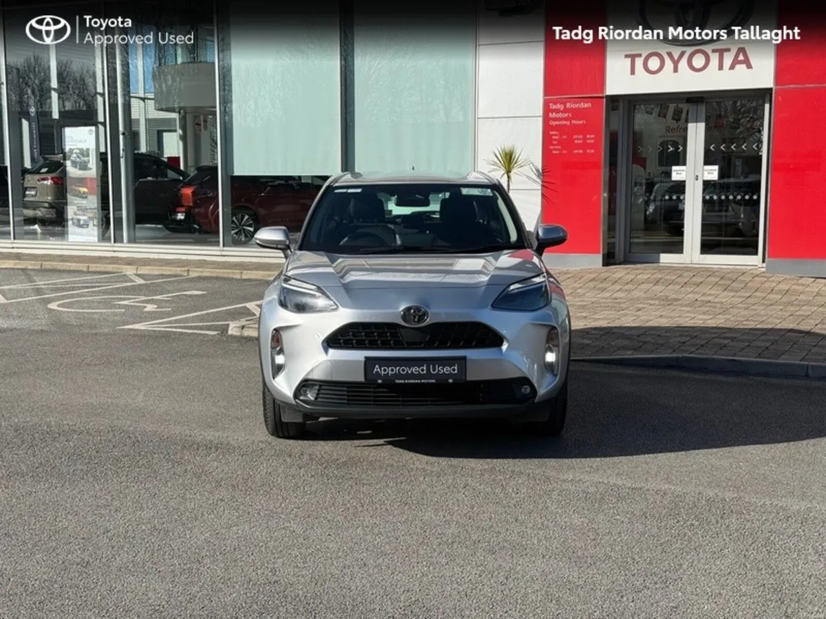 Toyota Yaris Cross LUNA *** TADG RIORDAN TALLAGHT - Image 4