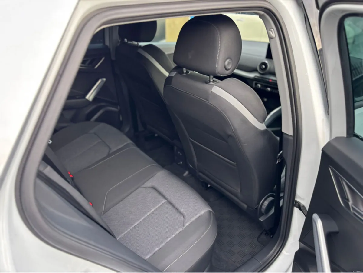 Audi Q2 AUTOMATIC 1.0 TFSI - Image 5