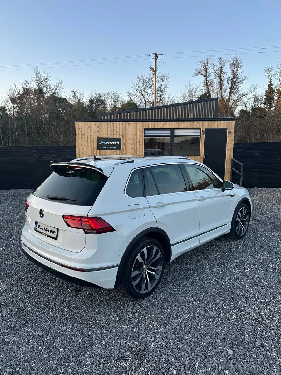202 (2020) Volkswagen Tiguan R-LINE DSG AUTO TDI - Image 3