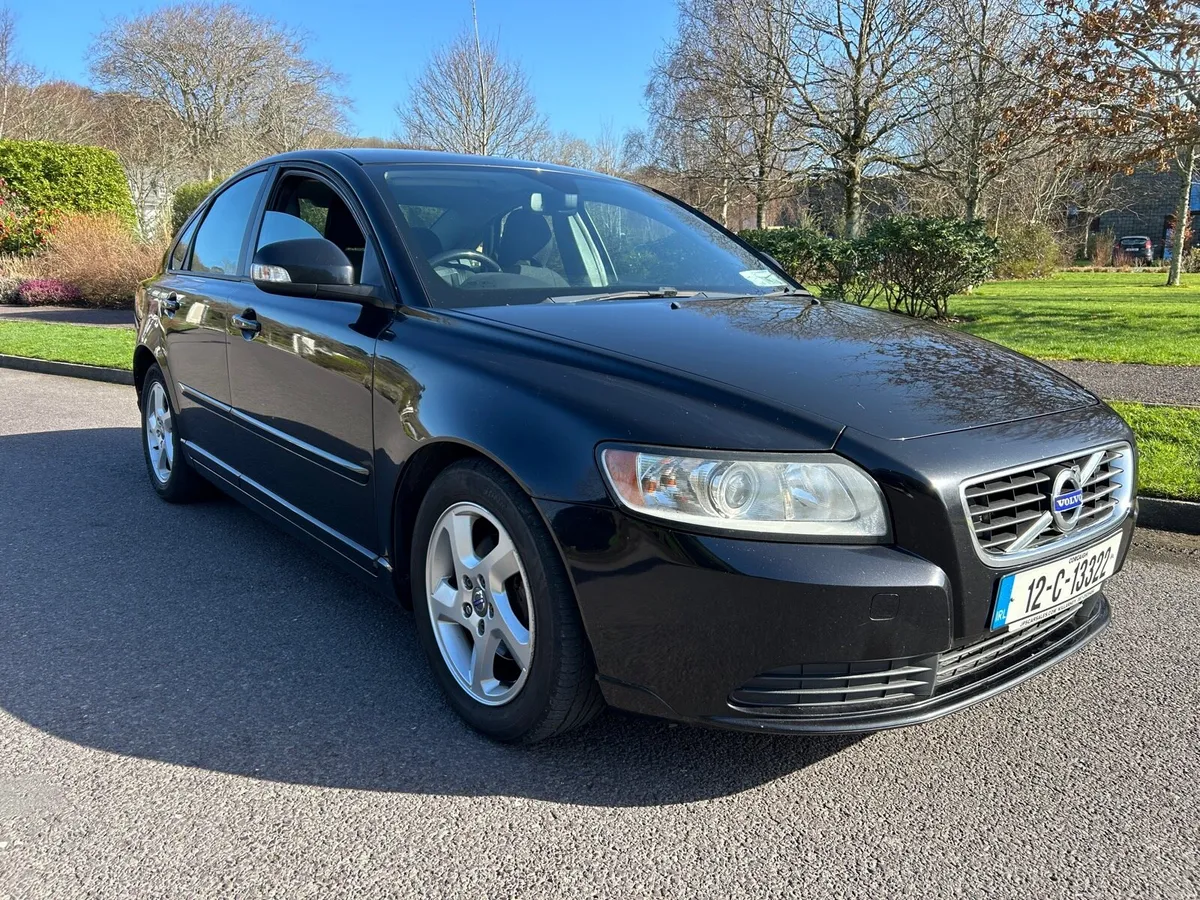 2012 Volvo S40.. New NCT and New Service - Image 1