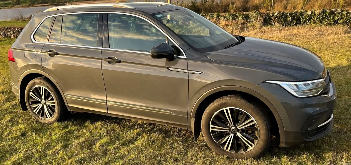 Volkswagen Tiguan 2022 - Image 1