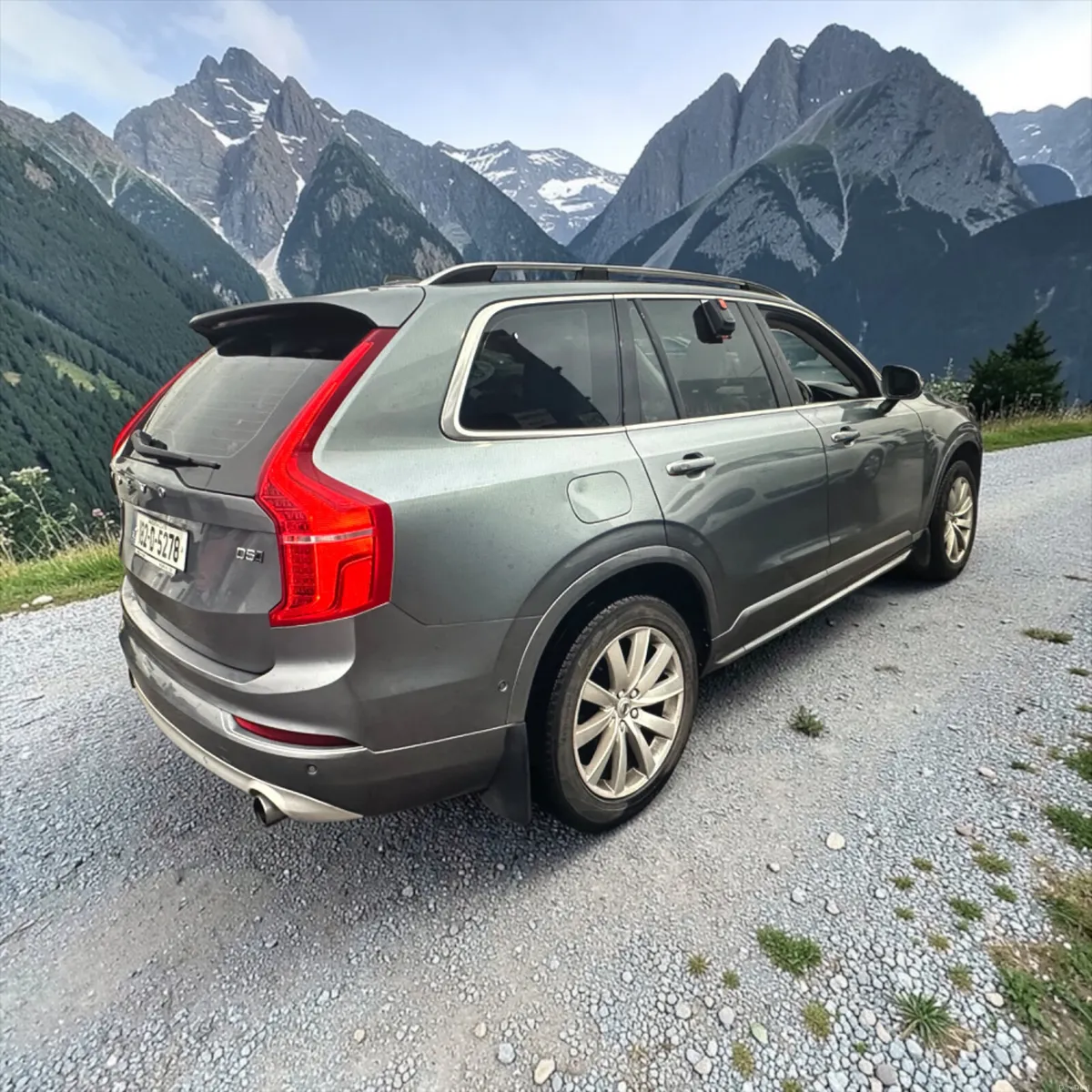 Volvo XC90 D5 (235hp) AWD Momentum Geartronic - Image 2