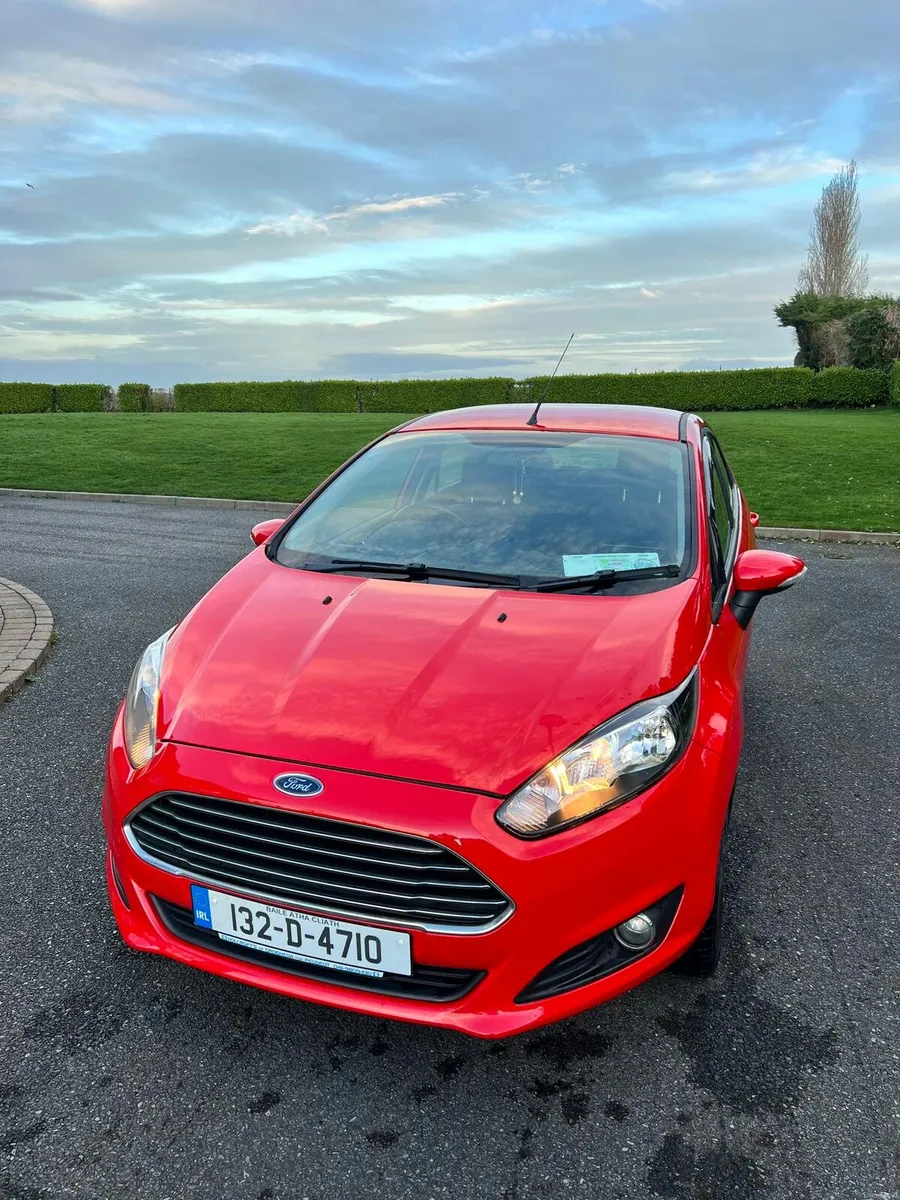 Ford Fiesta Zetec 1.25 60PS M5 4DR - Image 2