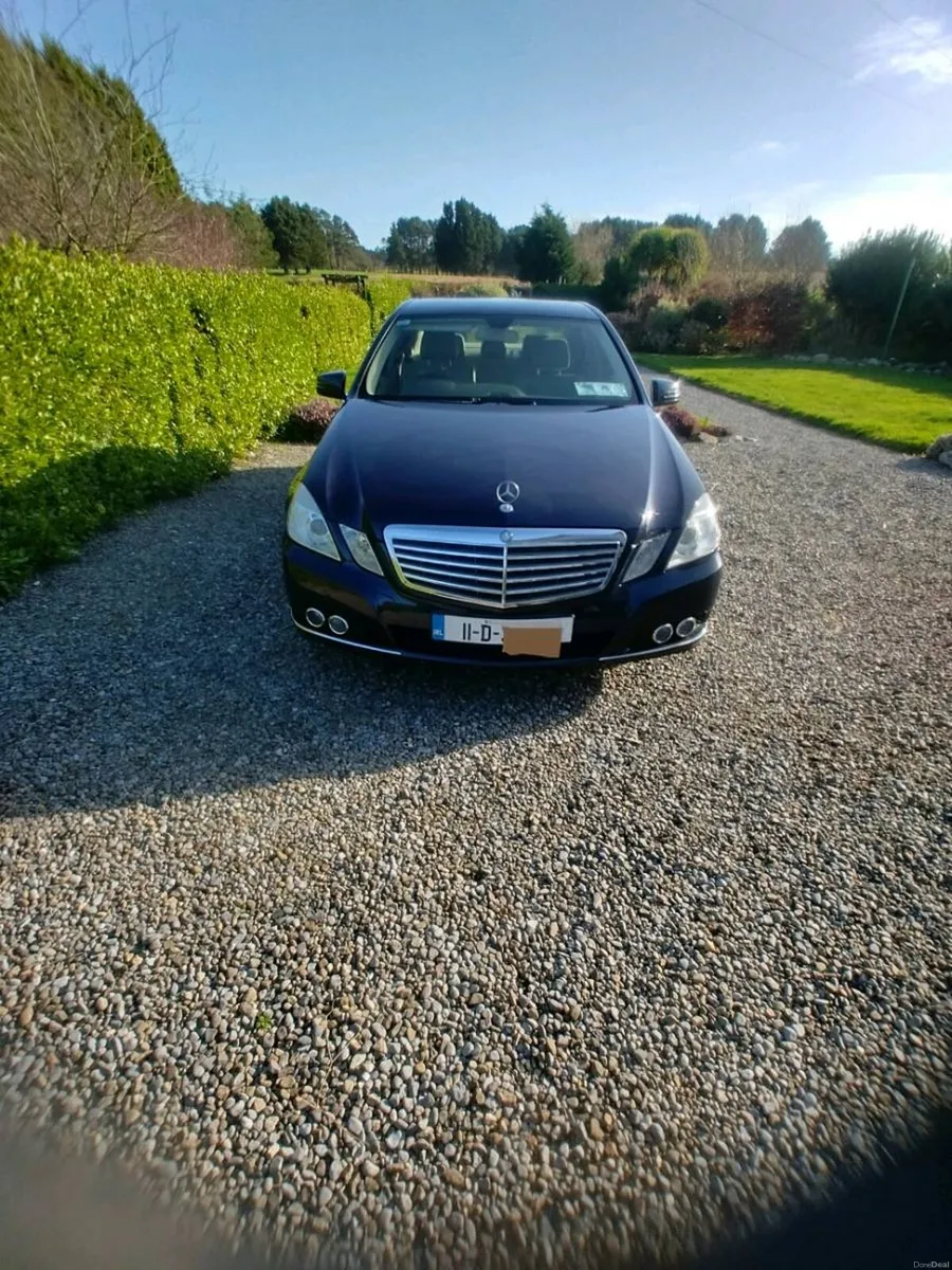 2011 Mercedes E200 - Image 2