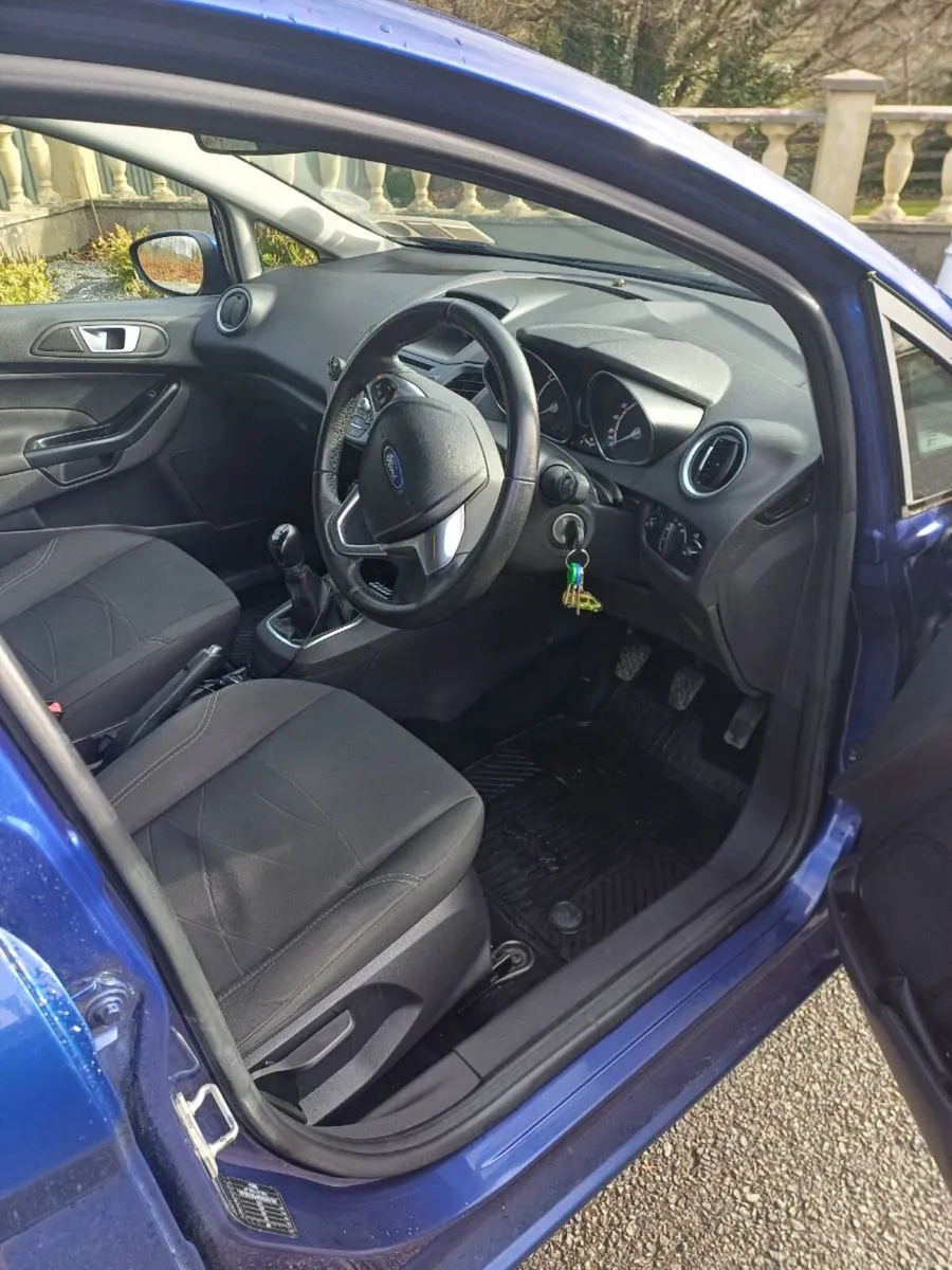 Ford Fiesta - Image 4