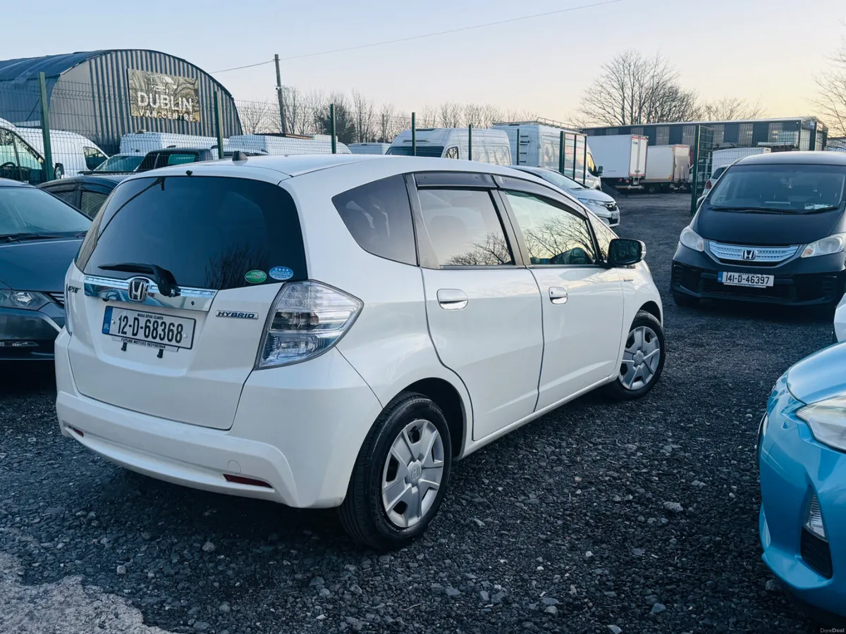 2012 Honda Fit 1.3 Hybrid Automatic - Image 4