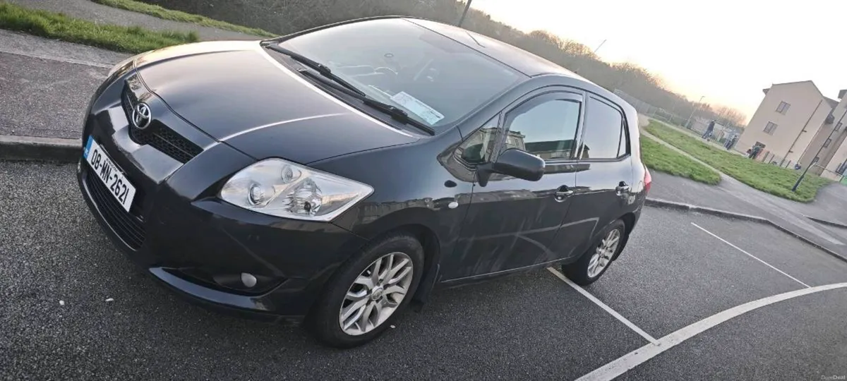 🚗 Toyota Auris 1.4 Petrol NCT 05/2026-tax04/26 - Image 3