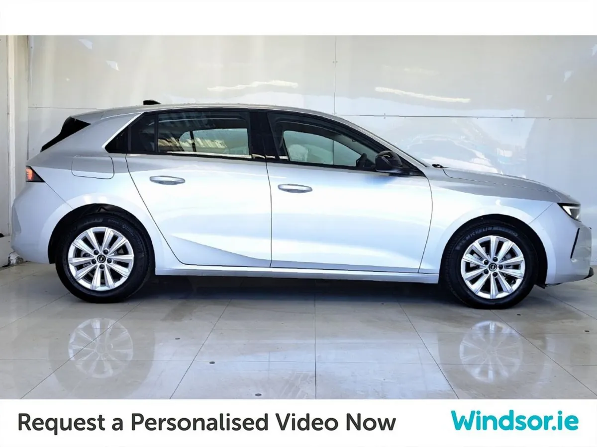 Opel Astra SC 1.2 Turbo 110PS Petrol 6 Speed - Image 5