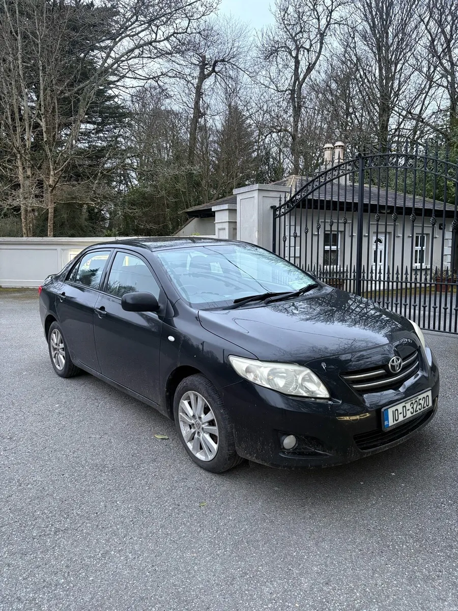 Toyota Corolla - Image 2