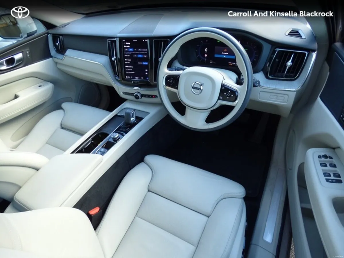 Volvo XC60 T6 PHEV PLUS BRIGHT AWD 5 - Image 2