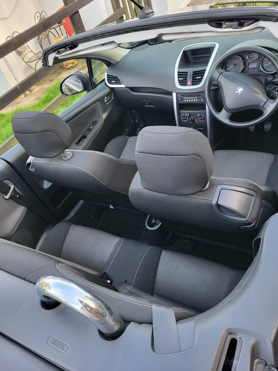 Peugot 207cc Convertible - Image 3