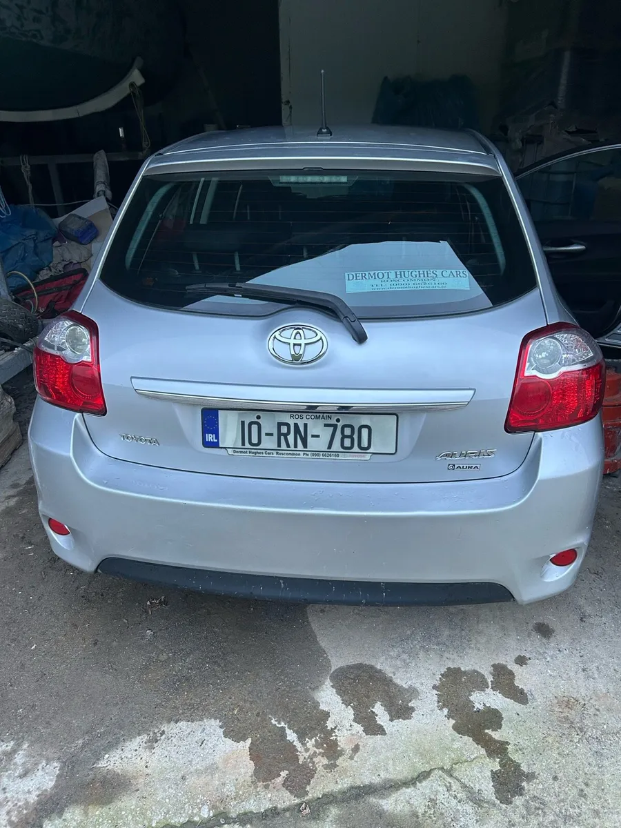 Toyota Auris Aura - Image 4