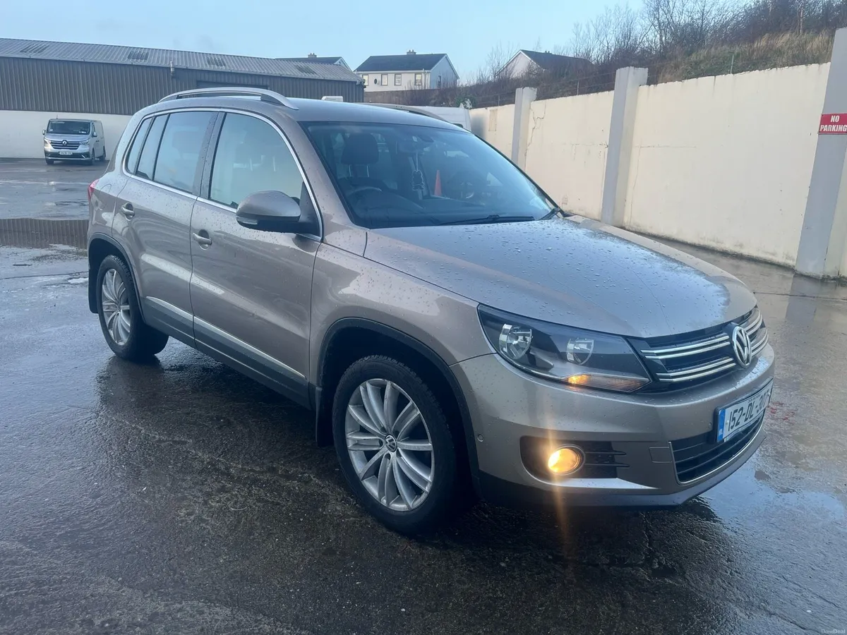 2015 Volkswagen Tiguan 2.0TDI SPORT - Image 1