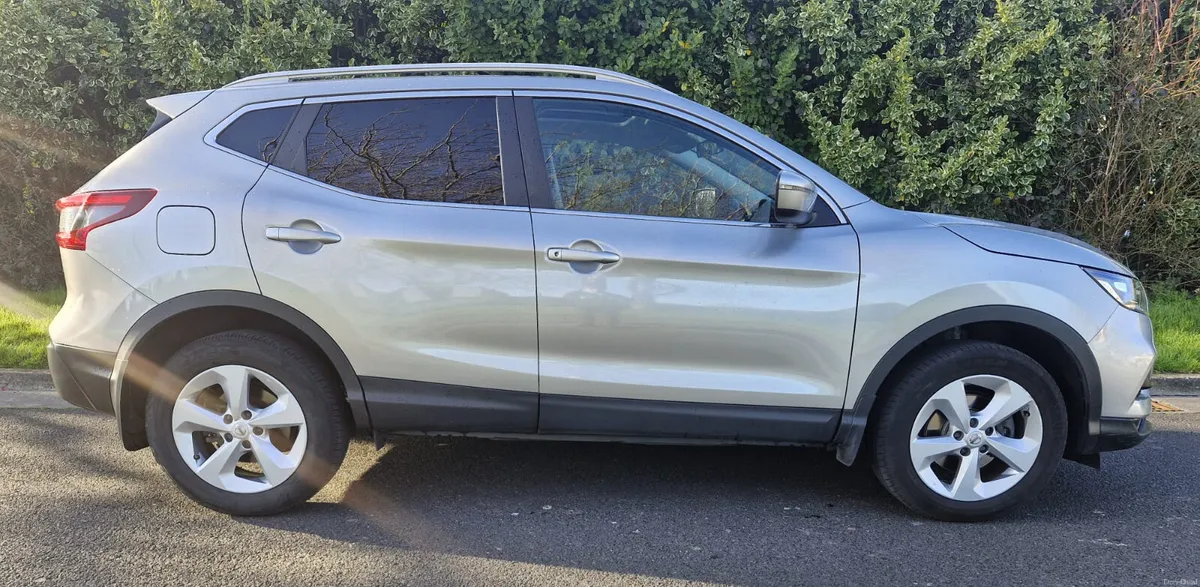 Nissan Qashqai 1.3 Pet Panoramic Sunroof 2020 - Image 3