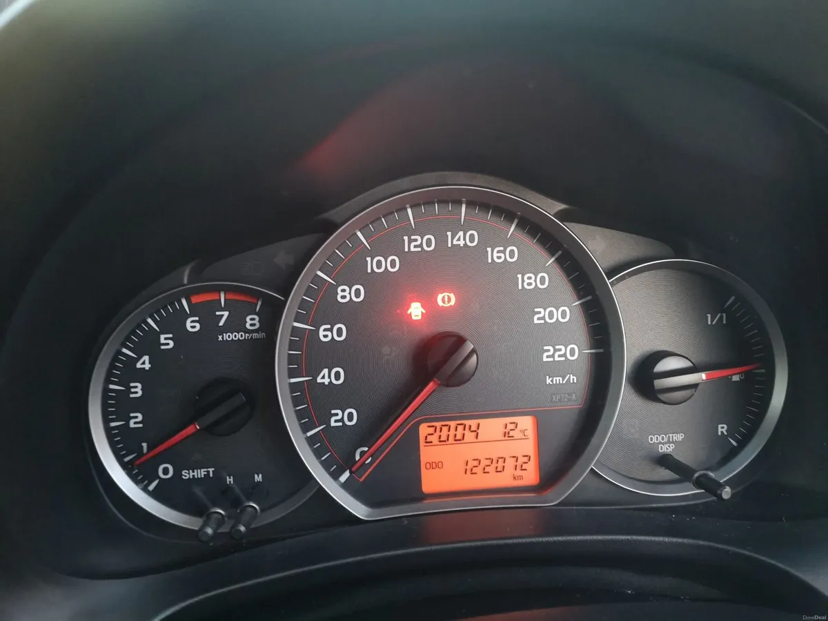 Toyota Yaris 2014 - Image 2