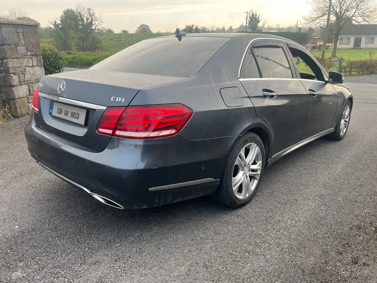 Mercedes-Benz E-Class 2013 - Image 4