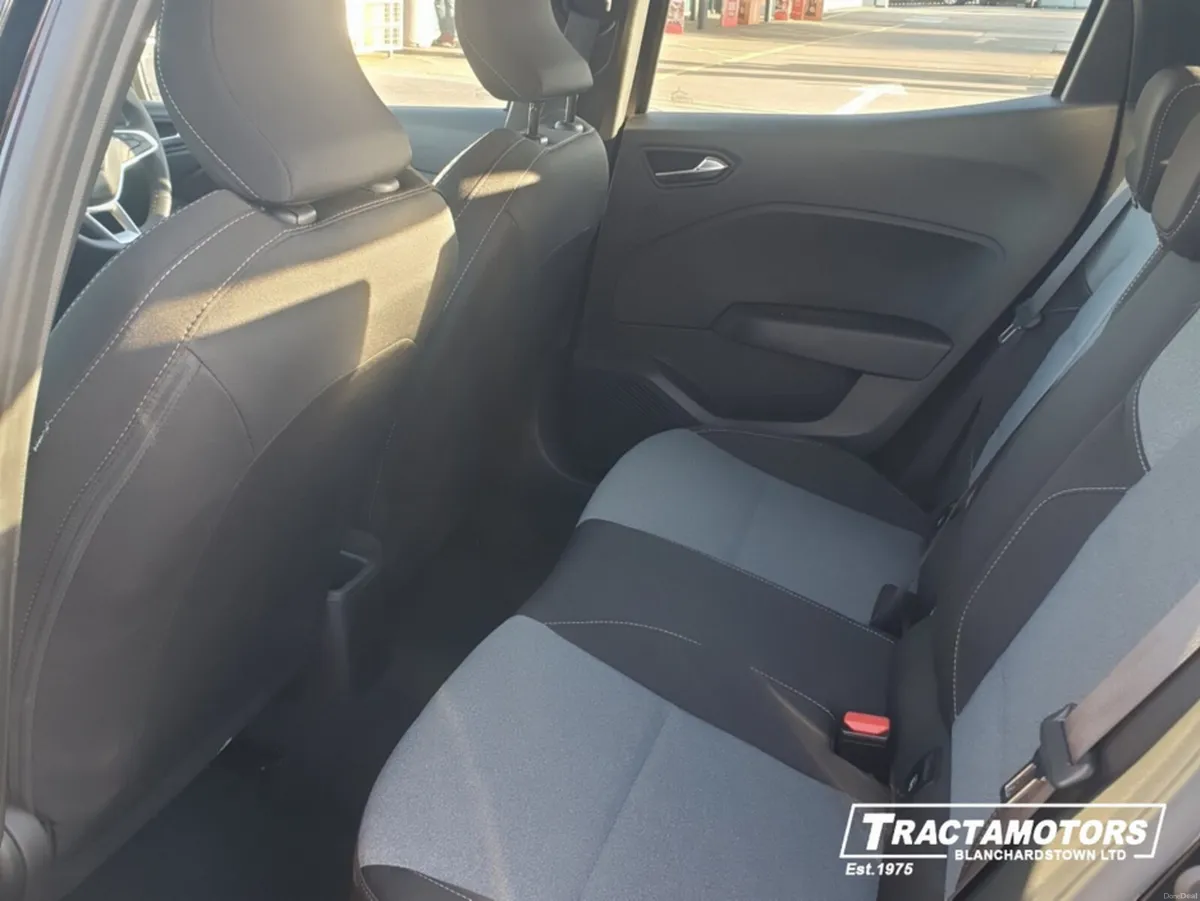 Renault Clio EVOLUTION TCE 90 E6E 5DR - Image 6