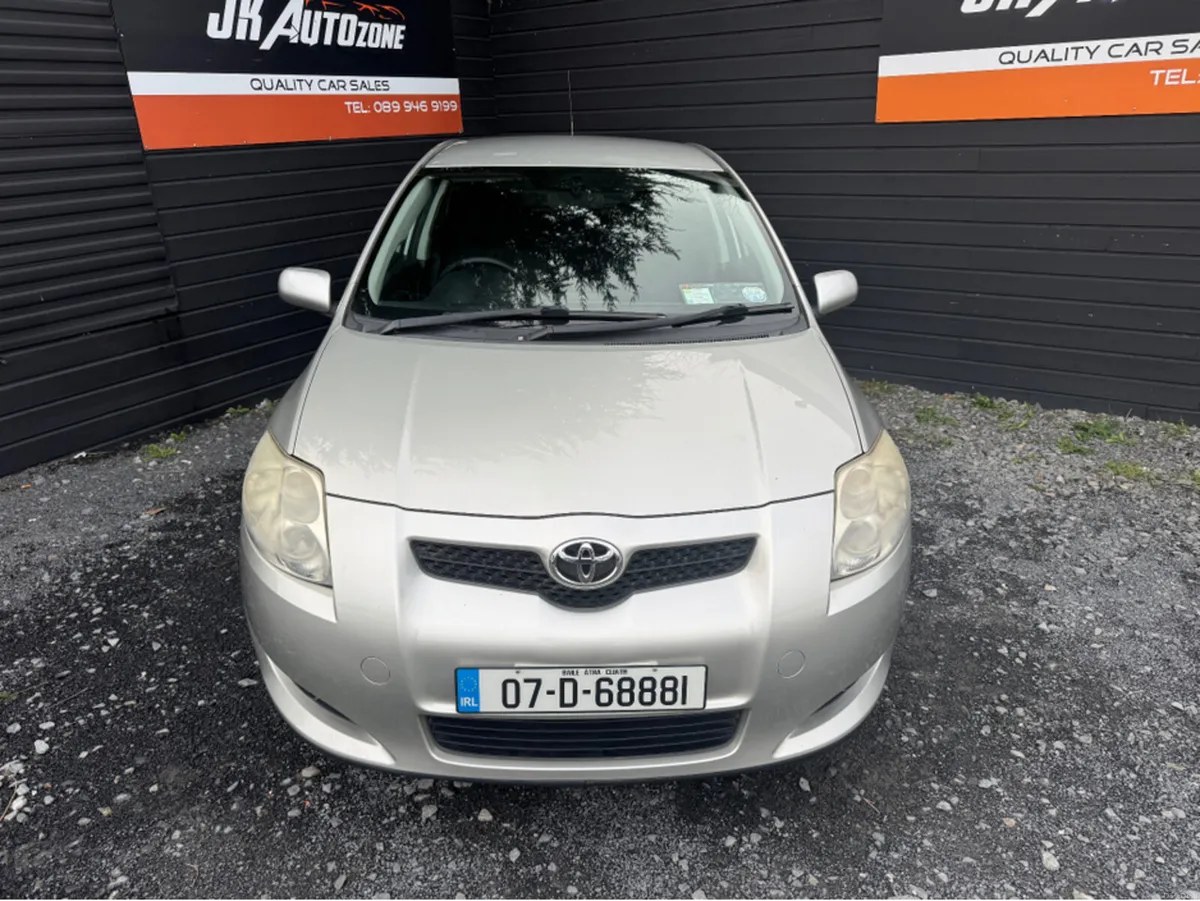 Toyota Auris 1.4 5DR LUNA - Image 2