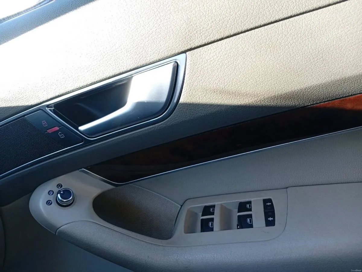 Audi A6 Automatic 2009 2litre Diesel - Image 3