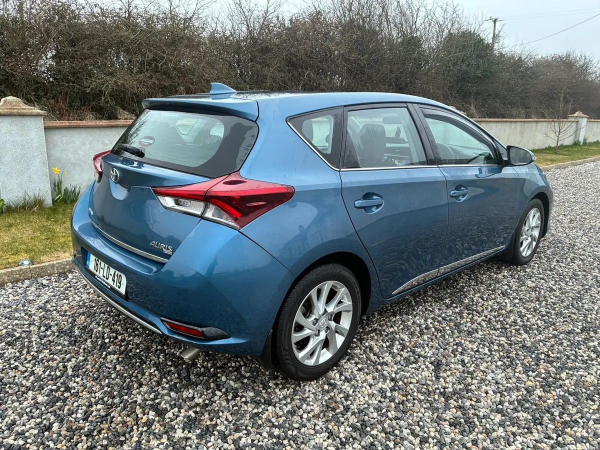 2016 Toyota Auris Luna 1.4 D-4D *New Nct* - Image 3