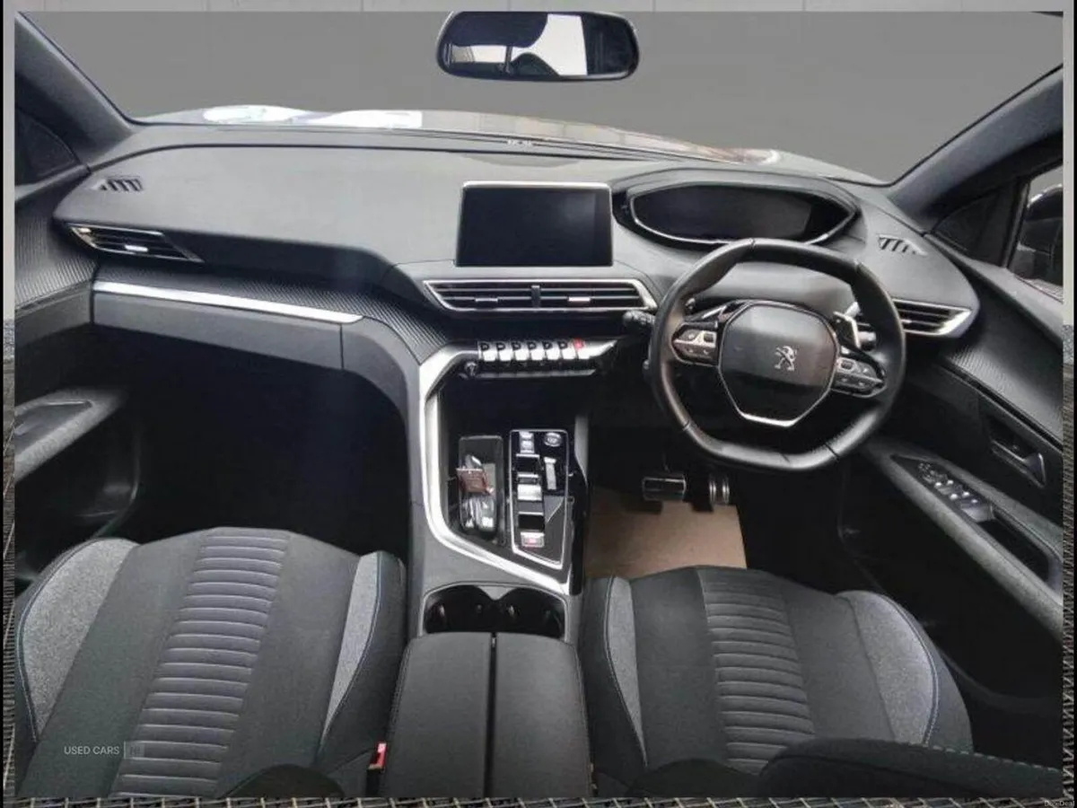 Peugeot 3008 DIESEL ESTATE - Image 4