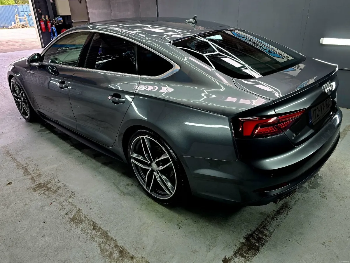 Audi A5 2L Diesel,  2017 - Image 3