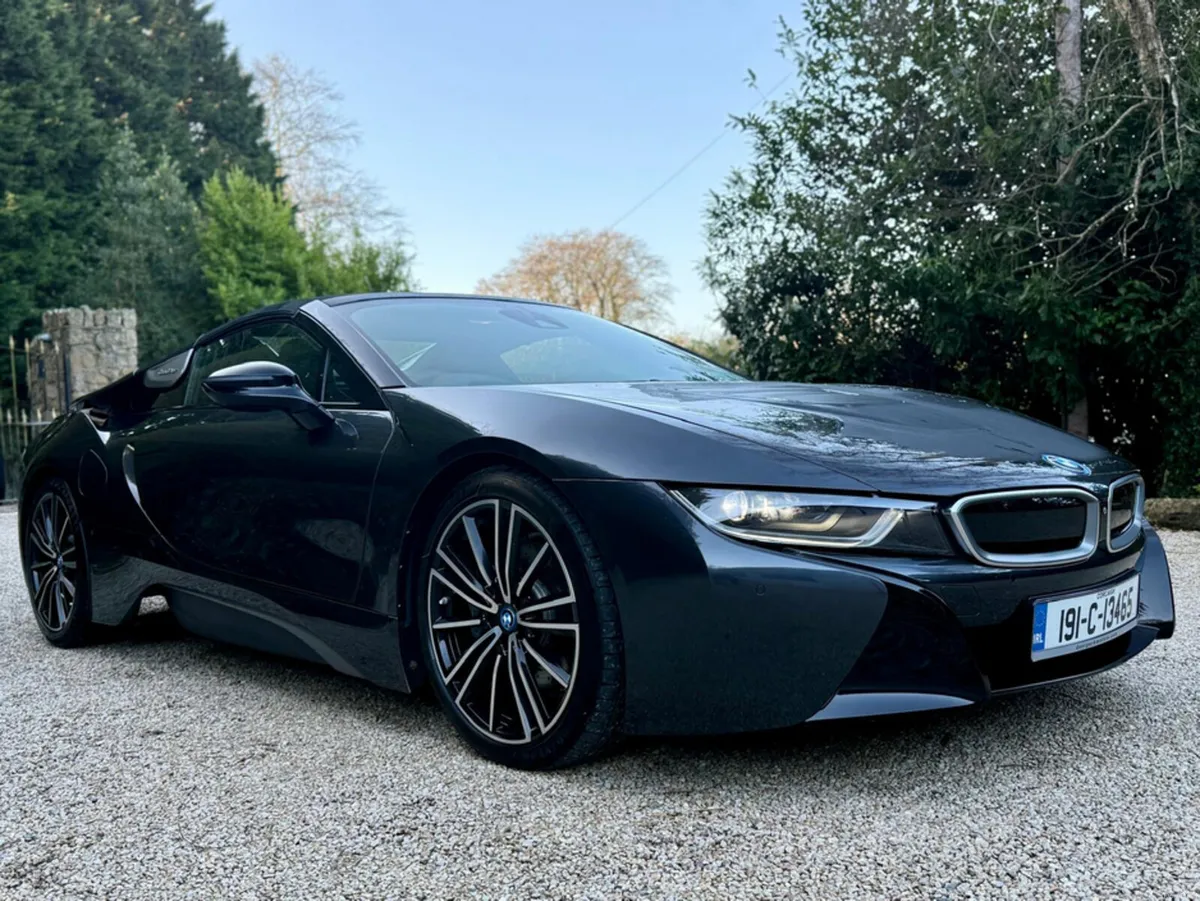 BMW i8 ROADSTER *F.BMW.S.H…LCI* - Image 2