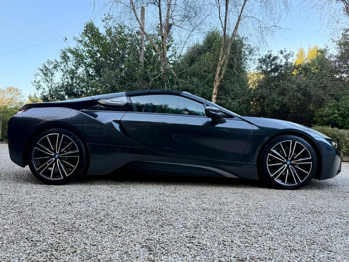 BMW i8 ROADSTER *F.BMW.S.H…LCI* - Image 5