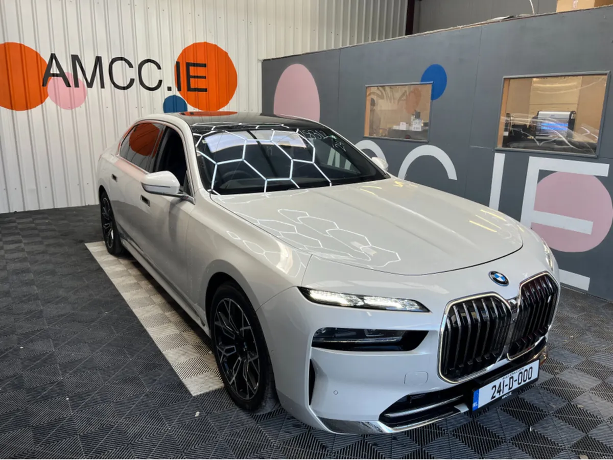 BMW i7 €79950 2024 BMW I7 EDRIVE 50 EXCELLENCE AUT - Image 1