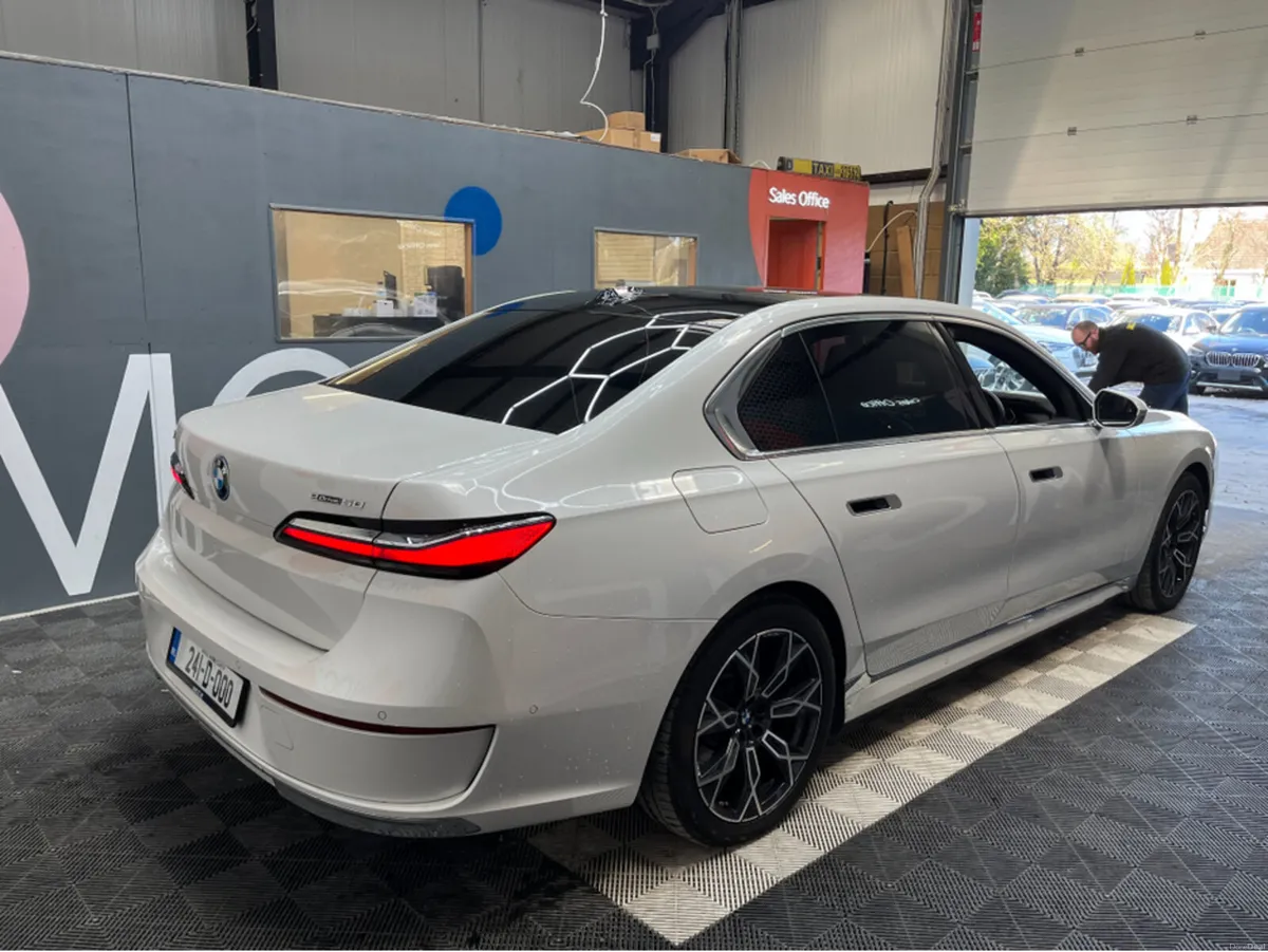 BMW i7 €79950 2024 BMW I7 EDRIVE 50 EXCELLENCE AUT - Image 2