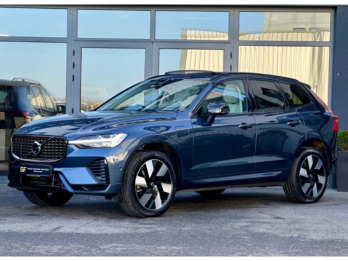 Volvo XC60 ++BLONDE LEATHER++ T6 PLUS PHEV AWD AUT - Image 3